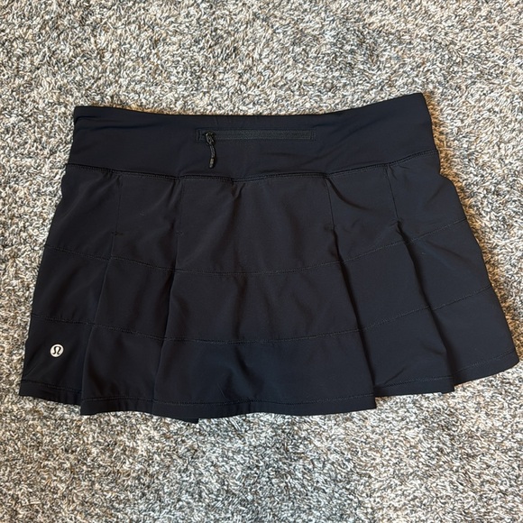 Lululemon skirt - Picture 2 of 2